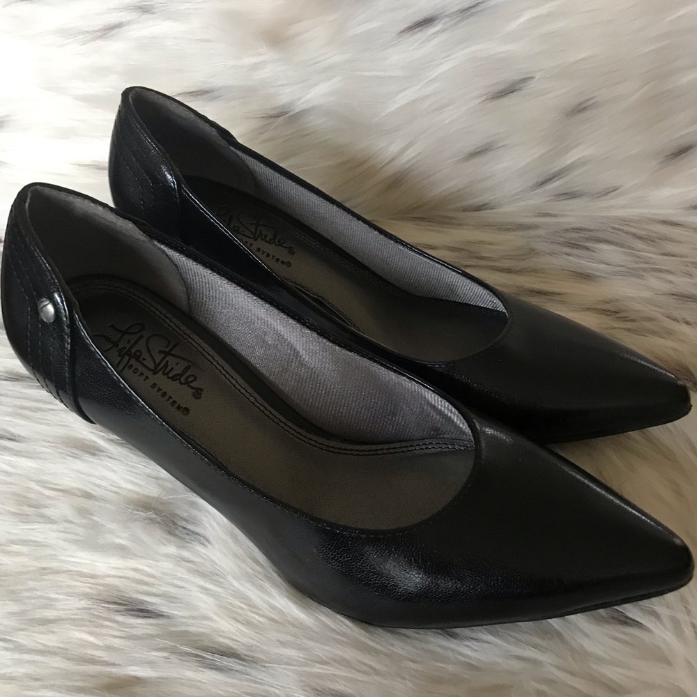 Life Stride Black Patent Leather Heels